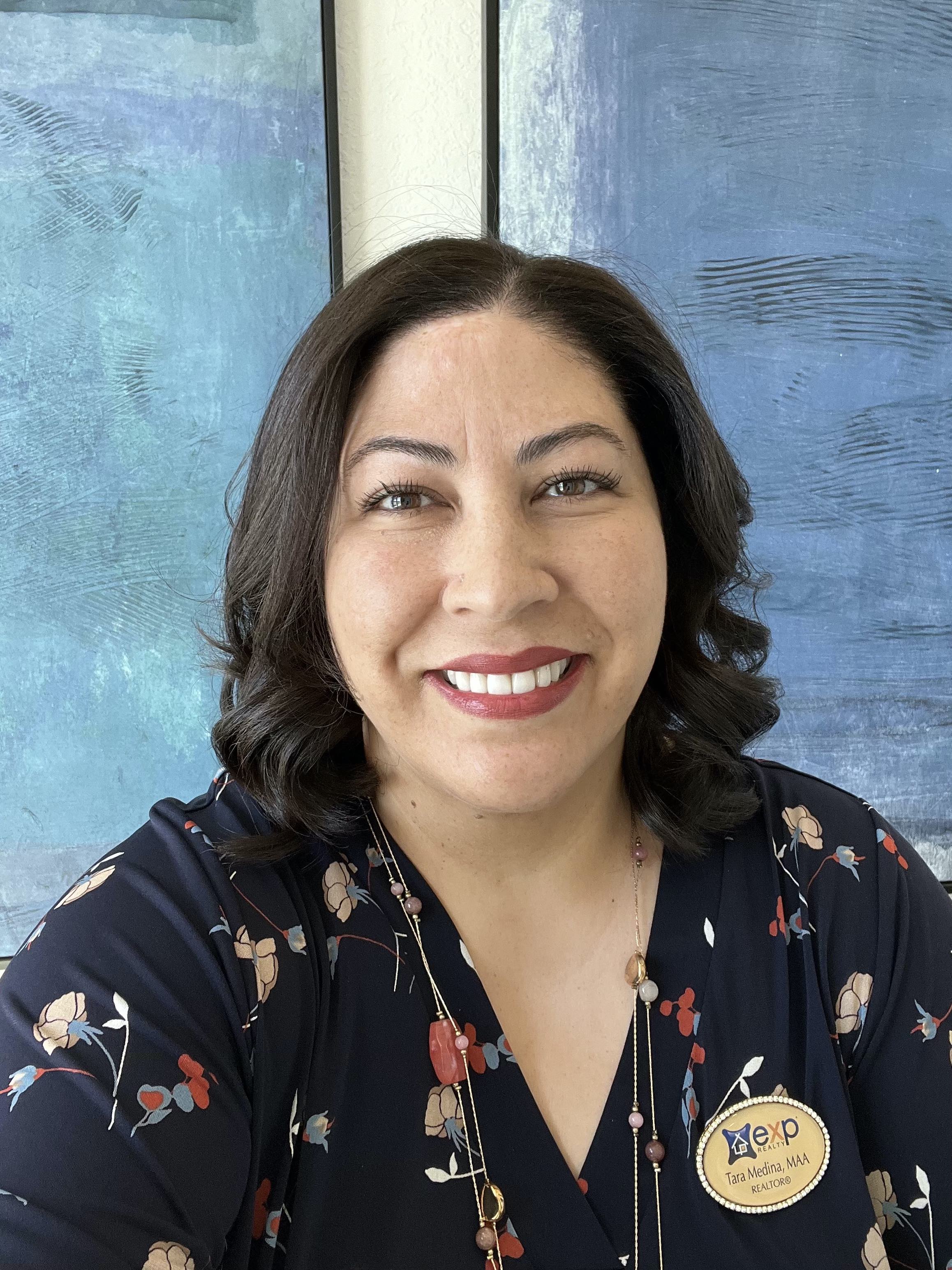 Tara Medina, MAA